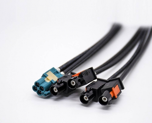 Fakra线束Mini Fakra Z型母头转四端口Fakra A型公头直式线材